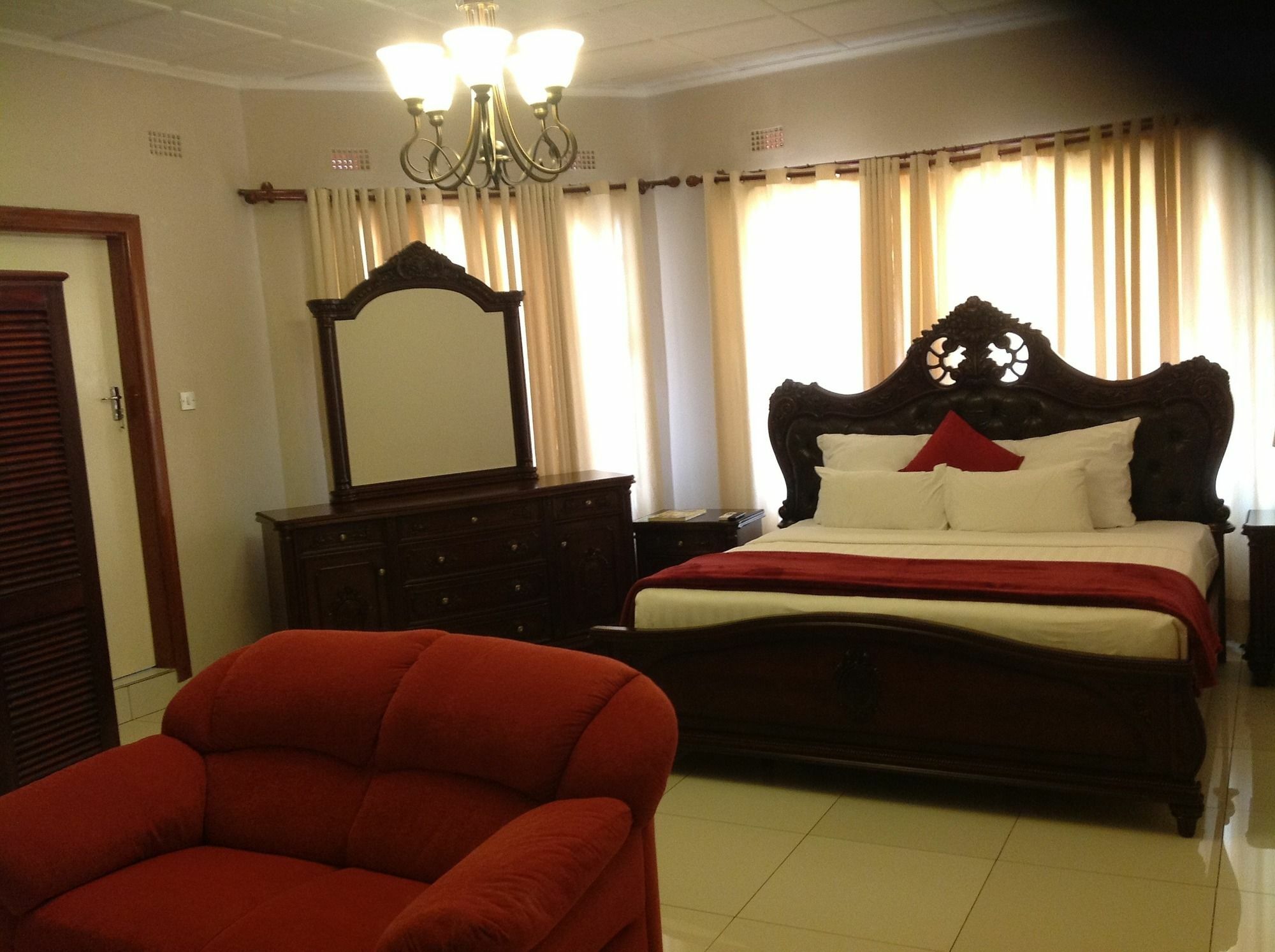 Cypress Executive Lodge Лівінґстон Екстер'єр фото